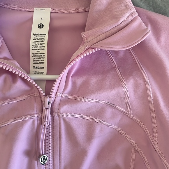🩷LULULEMON define jacket🩷 - Picture 2 of 5